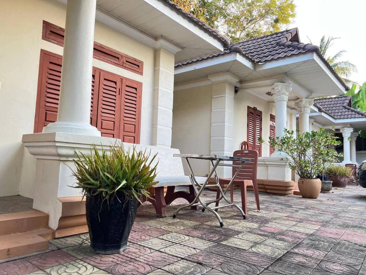 Lotus Blanc Homestay 바탐방 외부 사진